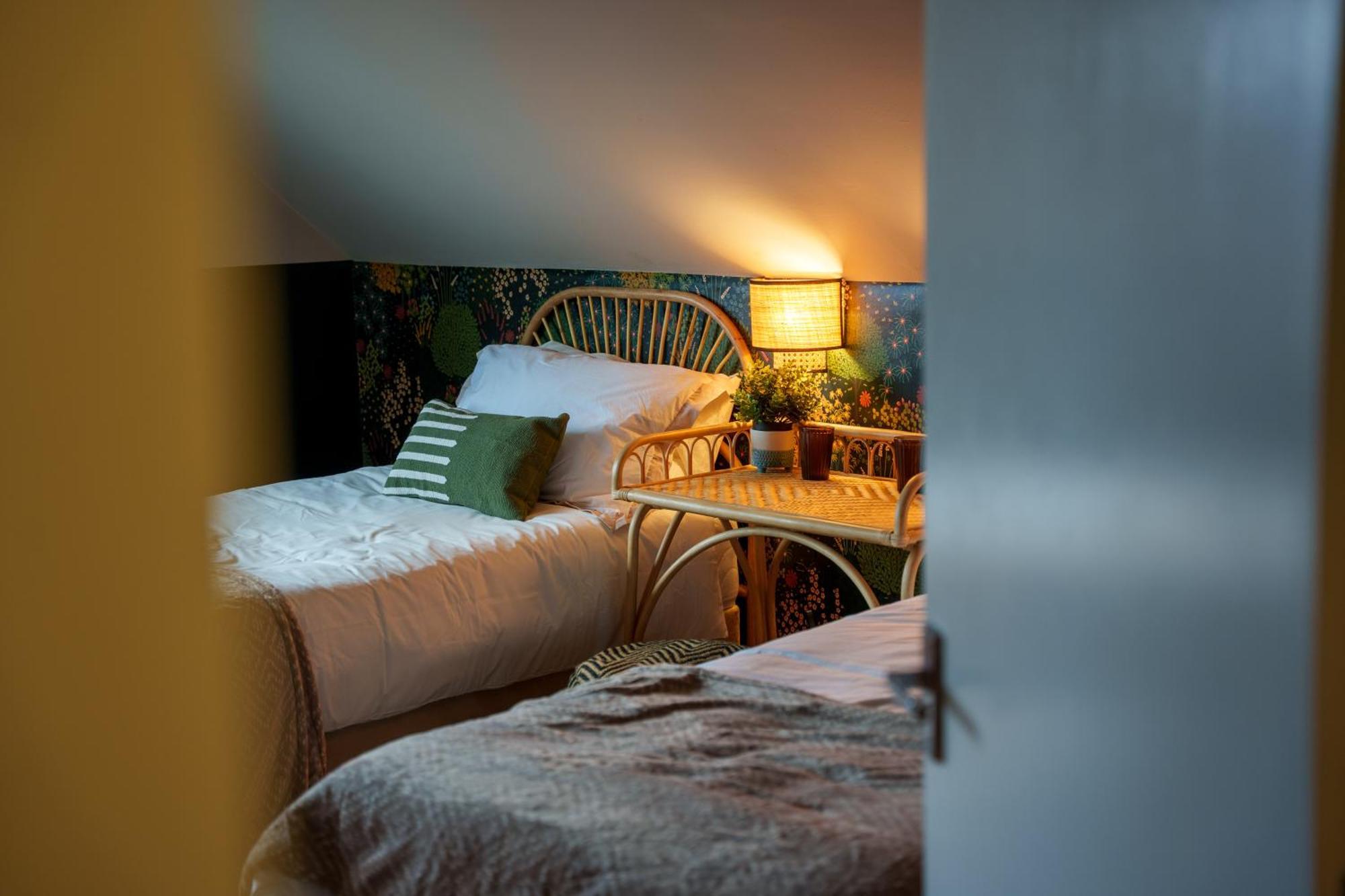 Stay With Airhgt @ Luxe Apartment In Central Harrogate Buitenkant foto