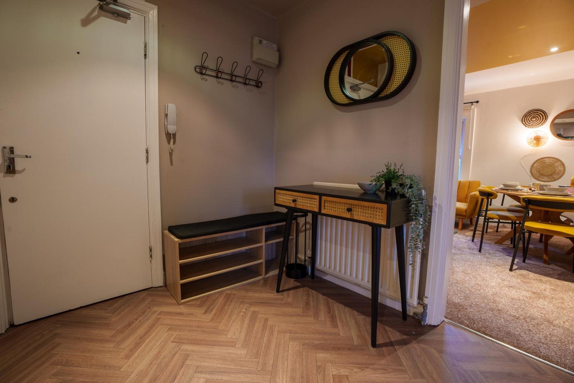 Stay With Airhgt @ Luxe Apartment In Central Harrogate Buitenkant foto